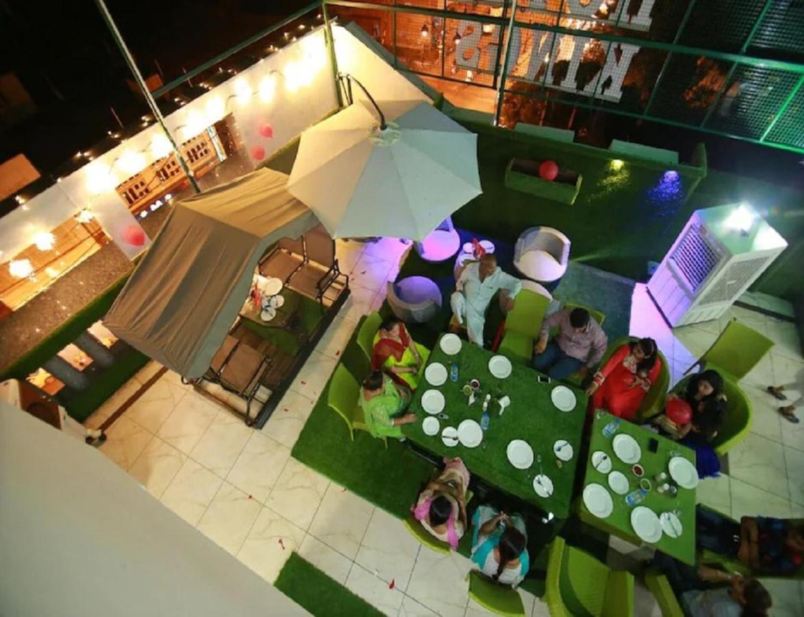 Hotel Kings, Rohtak Esterno foto