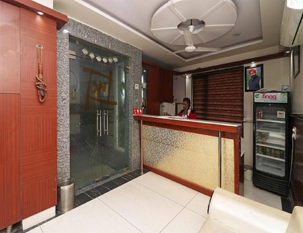 Hotel Kings, Rohtak Esterno foto